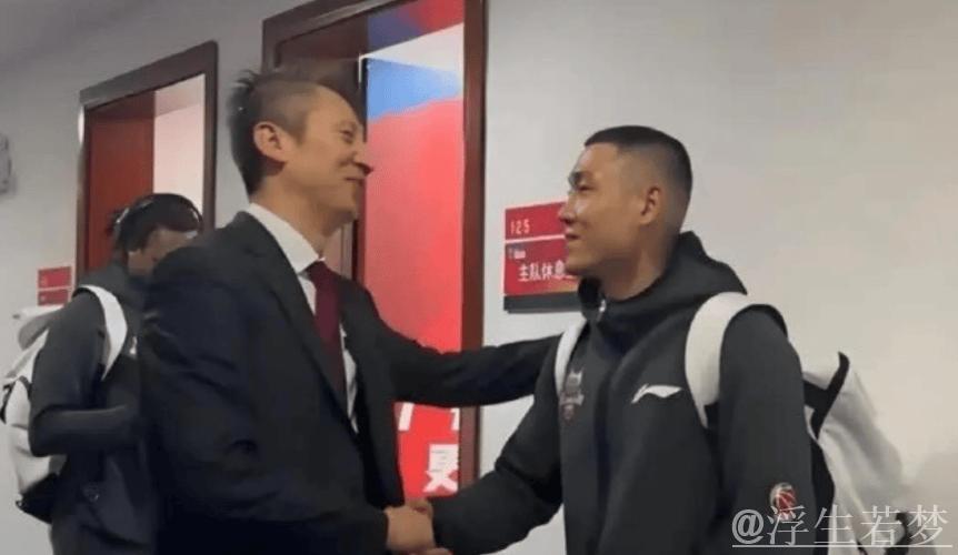 高诗岩一句话回应进国家队质疑！理性球迷：让工兵打主力不是你的错